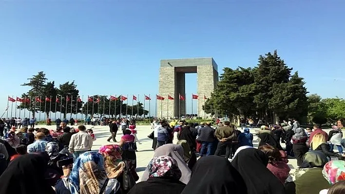 Kız Kur'an kursu kursiyerlerine Çanakkale gezisi
