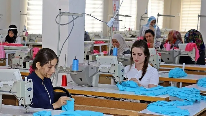 Bismil'de giyim kursunu bitiren kadınların işi hazır
