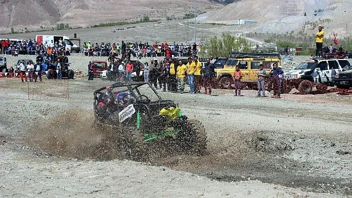 Erzincan'da off-road gösterisi
