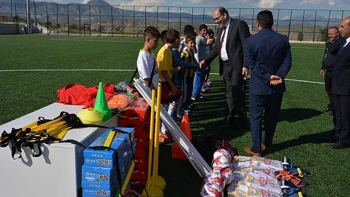 Suşehri'nde 'Futbol Okulu' projesi
