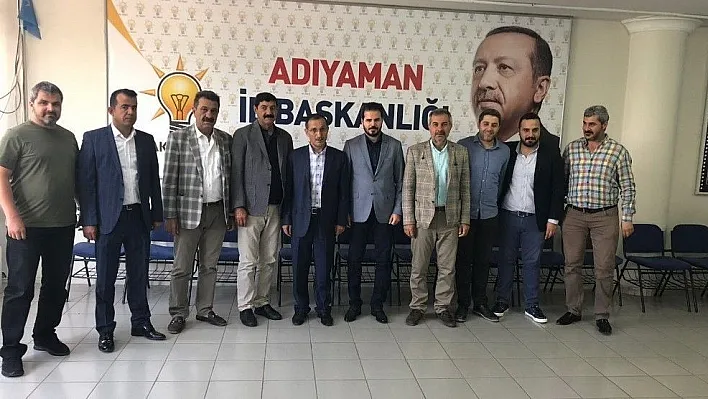 Gazeteci Yazar Toprak AK Parti'den aday adayı oldu
