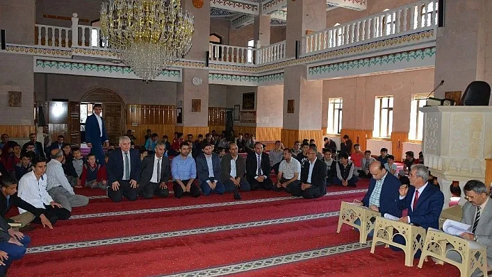 Suşehri'nde Kur'an-ı Kerim'i güzel okuma yarışması
