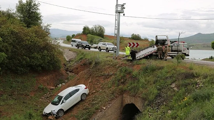 Tunceli-Elazığ yolunda kaza: 5 yaralı