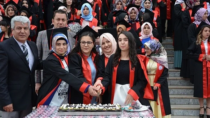 Aşkale İMKB Anadolu Lisesi'nde mezuniyet heyecanı
