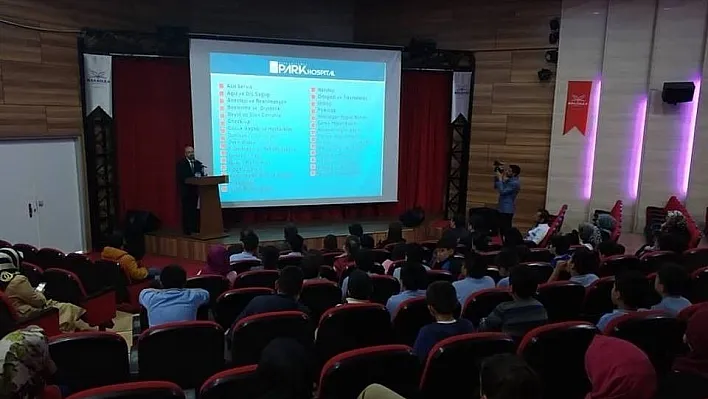 Park Hospital Hastanesinden öğrencilere seminer
