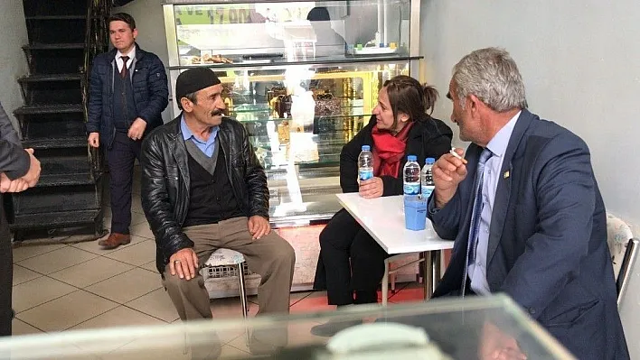 İYİ Parti Milletvekili aday adayı Canan Uçar, seçim çalışmalarını Aşkale'de sürdürdü
