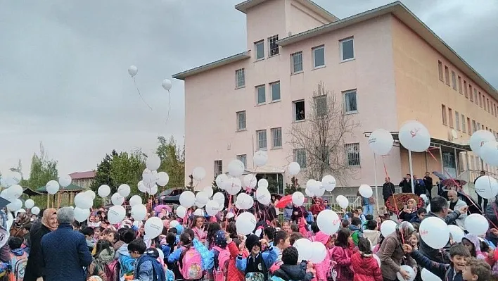 Üniversite öğrencilerinden sosyal sorumluluk projesi
