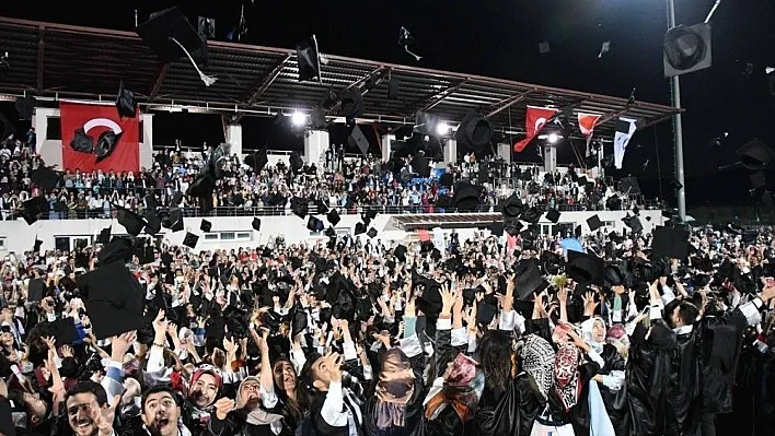 Adıyaman Üniversitesinin 13. mezuniyet töreni yapıldı
