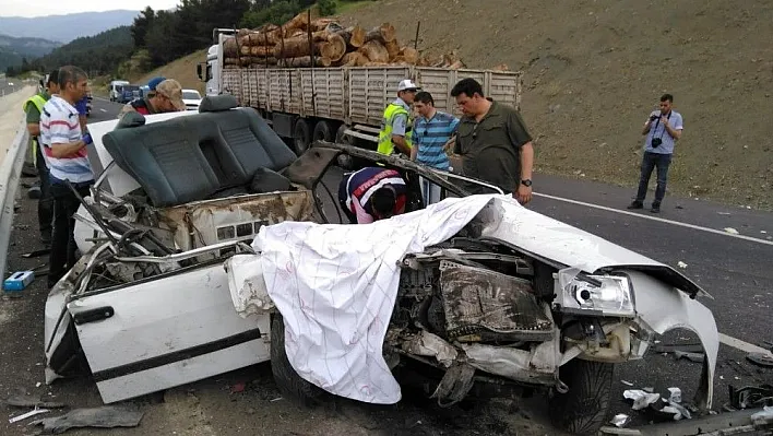 Kahramanmaraş'ta trafik kazası: 3 ölü, 2 yaralı
