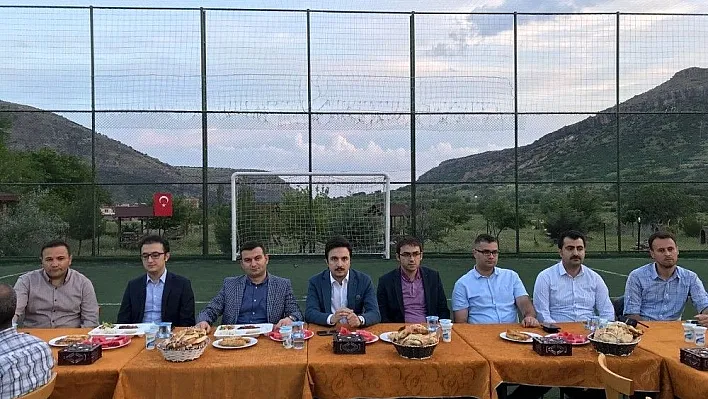 Hazro'da şehit yakınları ve gaziler iftarda buluştu
