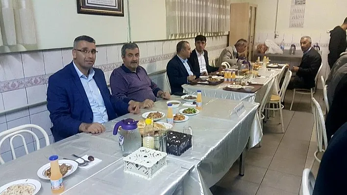 Erzincan İhlas Holding çalışanları iftarda buluştu
