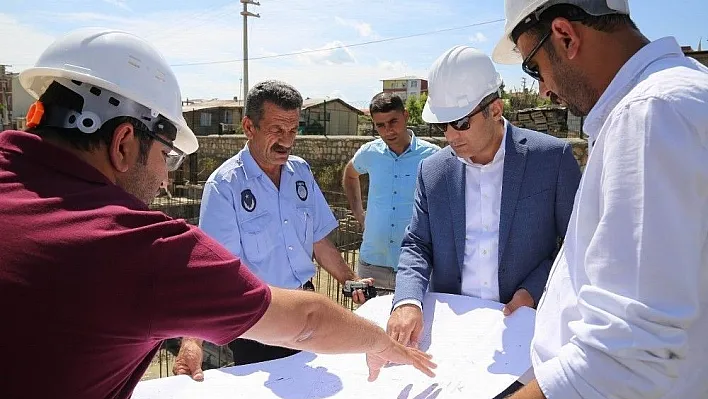 Lice'de kapalı pazar yerinin temel atma töreni gerçekleştirildi
