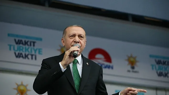 Cumhurbaşkanı Erdoğan: 'Onlar laf üretir biz icraat üretiriz'
