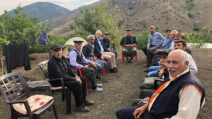 Milletvekili adayı vatandaşlarla bir araya geldi
