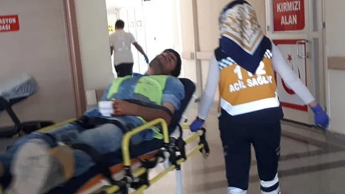 Elini makineye kaptıran işçi yaralandı
