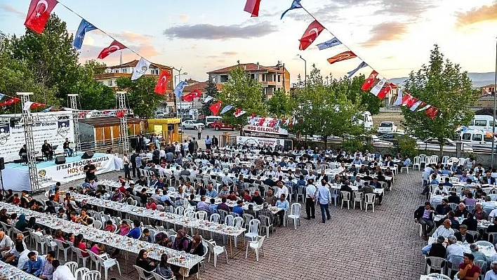 Büyükşehrin iftarları devam ediyor
