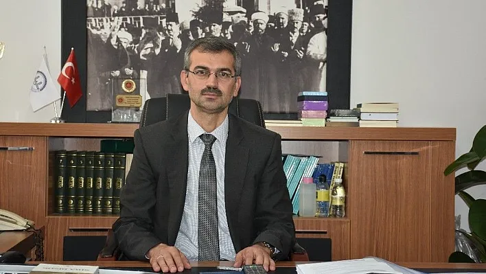Müftü Çevik karnelerle ilgili aileleri uyardı
