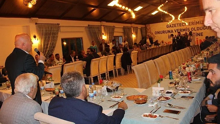 Büyükşehir Belediyesinden basın mensuplarına iftar yemeği
