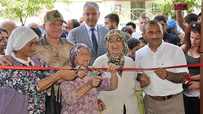 Tunceli'de 'Kadın Yaşam Merkezi' açıldı
