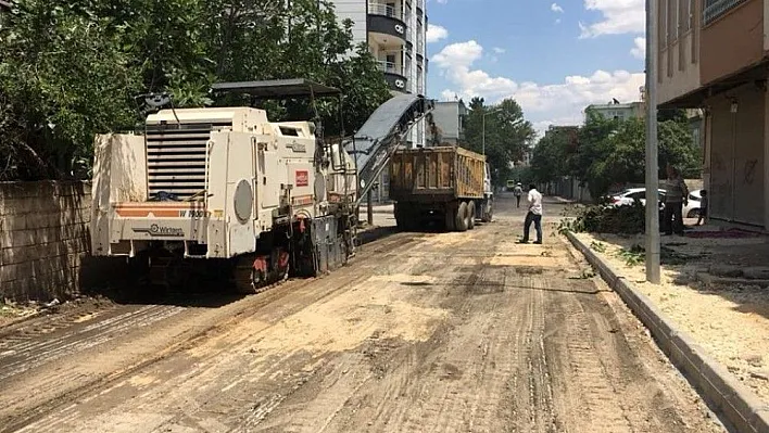 Bahçelievler Mahallesinde asfalt öncesi hazırlık çalışması yapıldı
