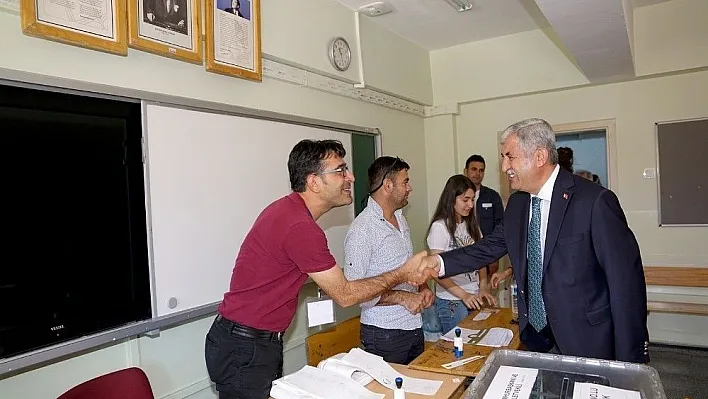 Belediye Başkanı Polat oyunu kullandı
