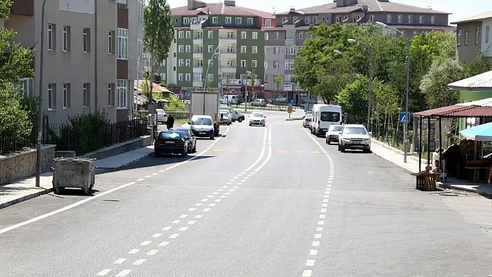 Büyükşehir Şükrüpaşa'da yolları baştan aşağı yeniliyor

