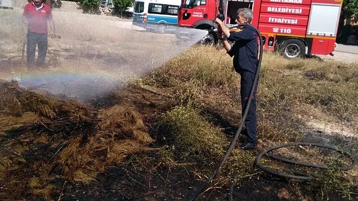 Otlukta çıkan yangın büyümeden söndürüldü
