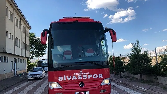 Sivasspor takım otobüsü yeniden tasarlandı
