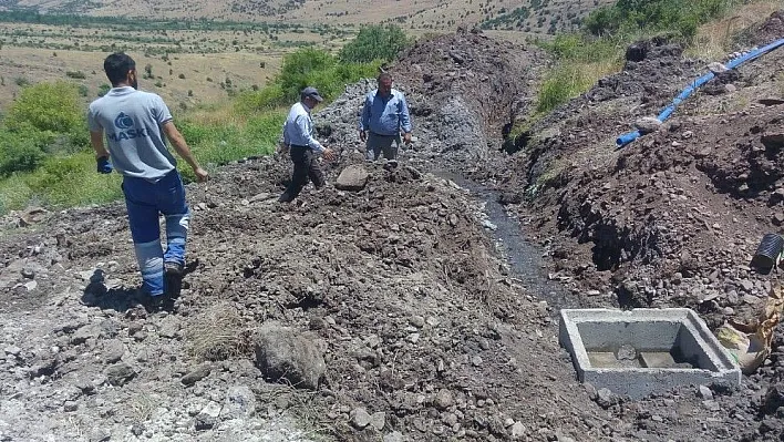 Susuzluk sorunu yaşayan Arguvan'da sondaj çalışması
