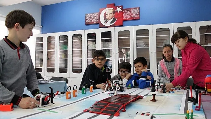 Büyükşehir'den robotik kodlama yaz kursu
