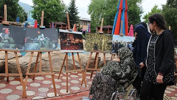 İhlas Haber Ajansı 15 Temmuz Fotoğraf Sergisi Palandöken'de açıldı
