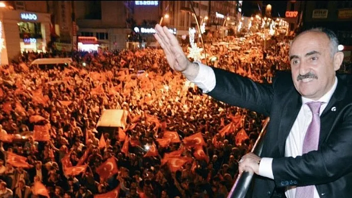 Kent Konseyi Başkanı Tanfer: '15 Temmuz'u unutmayalım unutturmayalım'
