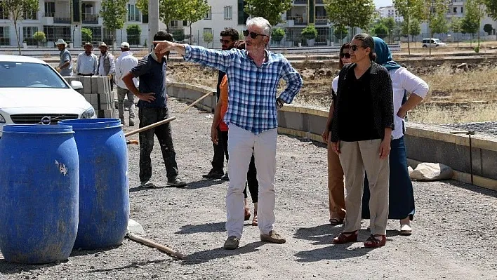 Bağlar Belediyesi 9 noktada yol yapıyor
