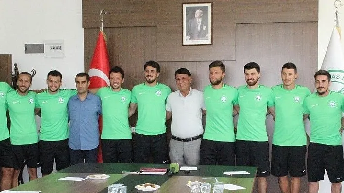 Sivas Belediyespor 11 futbolcuyla sözleşme imzaladı
