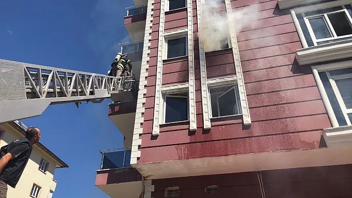 Kahramanmaraş'ta otelde yangın paniği
