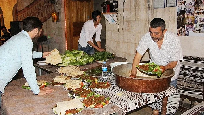 Silvanlılar Hasuni mağaralarında doyasıya eğlendi
