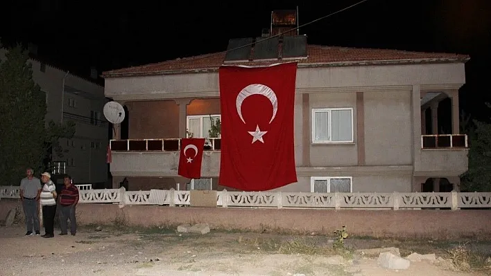 Asker eşi ve bebeğinin acı haberi Sivas'a ulaştı
