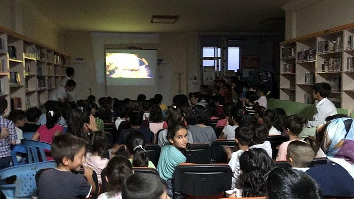 Animasyon film gösterimine yoğun ilgi
