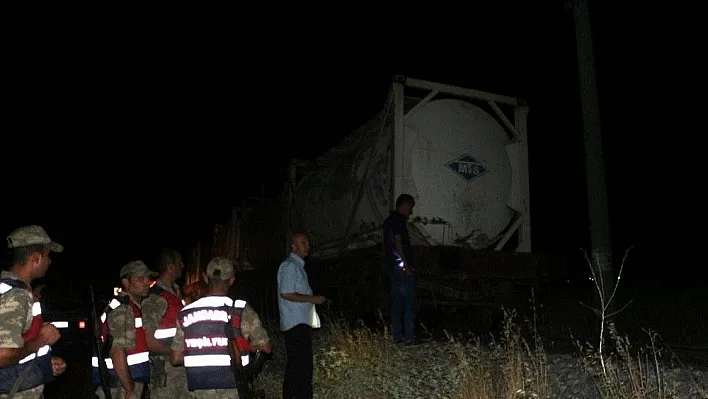 Trenin altında kalan şahıs ağır yaralandı