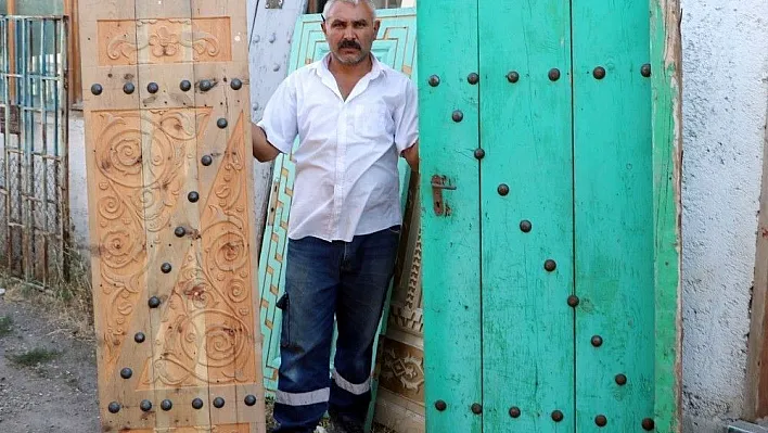 100 liraya alıyor, 5 bin liraya satıyor
