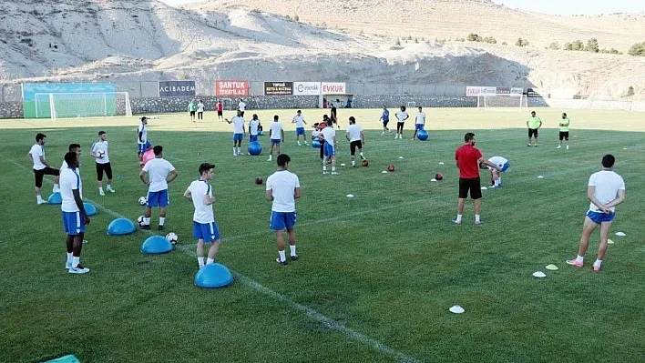 Yeni Malatyaspor'da Göztepe maçı hazırlıkları sürüyor
