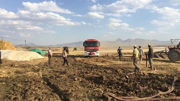 Erzurum'da korkutan ot yangını
