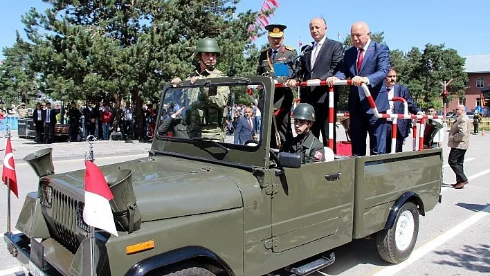 Erzurum'da Zafer Bayramı coşkusu
