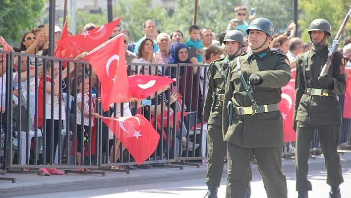 Sivas, Yozgat ve Tokat'ta 30 Ağustos coşkusu
