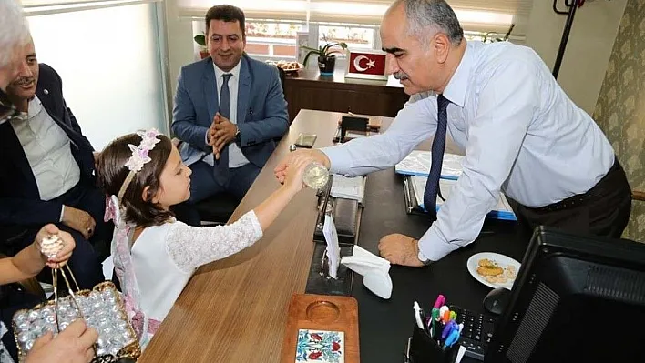 Miniklerin eserleri görücüye çıktı
