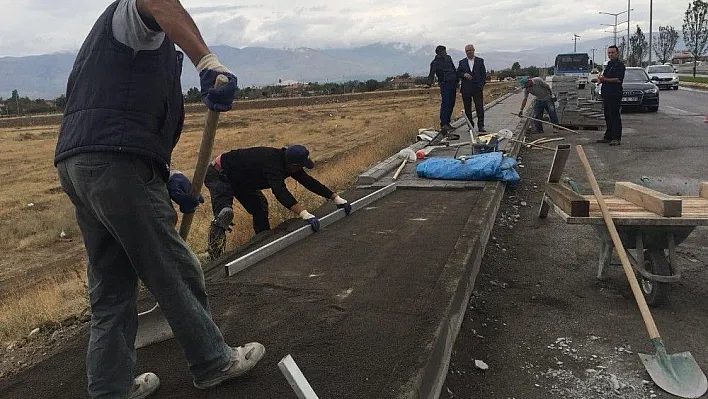 Başsoy çalışmaları yerinde inceledi
