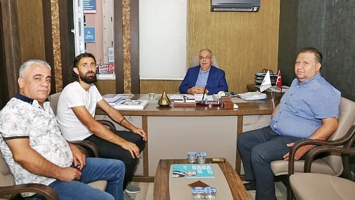 Adıyaman 1954 Spor yöneticileri Başkan Kutlu ile bir araya geldi
