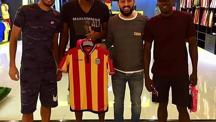 Evkur Yeni Malatyaspor lisanslı ürün mağazasına yoğun ilgi
