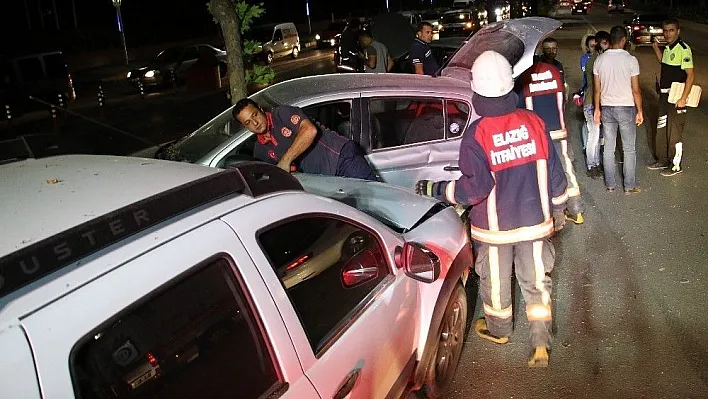 Zübeyde Hanım Caddesi'nde  zincirleme kaza