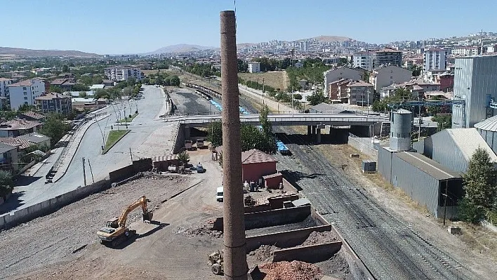 40 metre yüksekliğinde 66 yıllık baca bölgenin simgesi olacak